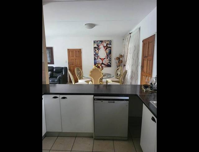 3 BEDROOM APARTMENT FOR SALE IN NOORDWYK